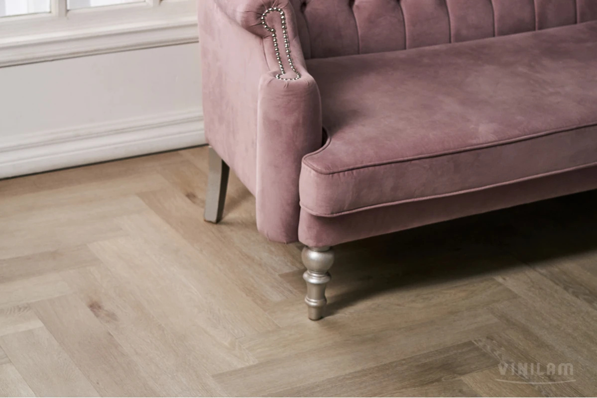 Плитка ПВХ клеевая VINILAM Паркет Скандинавский Herringbone Glue 762х152,4х2,5 (2,79м2), 4V фаска