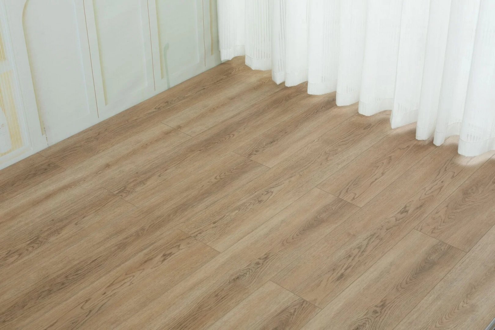 Плитка ПВХ-кварцвинил ONEFLOOR 5028 SPC под дерево 1220х184х4 (2,245м2), 4V фаска