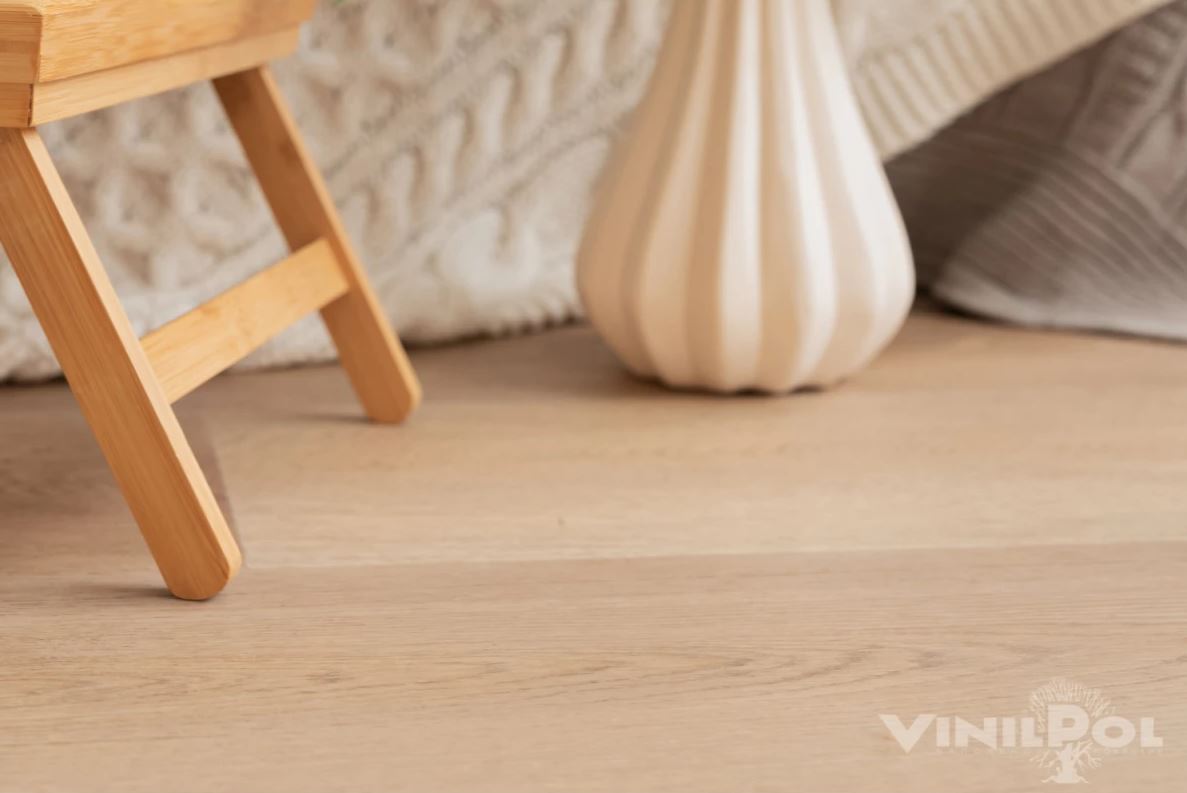 Плитка ПВХ клеевая VINILPOL Дуб Асти LVT Glue 1219,6х228,6х2 (4,459м2), 4V фаска