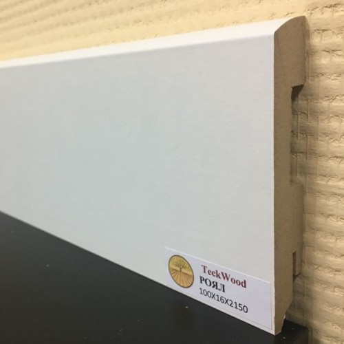 Плинтус ламинированный Teckwood Белый Роял 2150х100х16