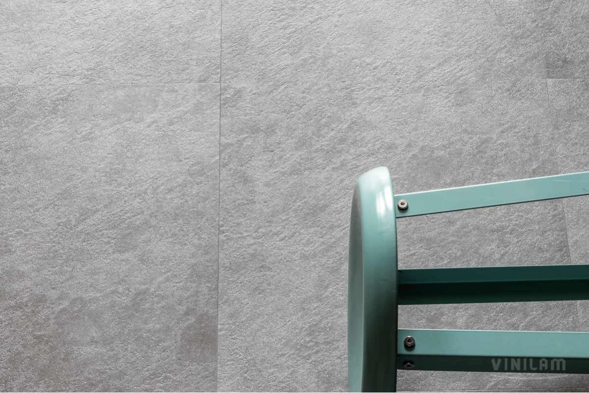 Плитка ПВХ клеевая VINILAM Цемент Ceramo Stone Glue 950х480х2,5 (4,56м2), 4V микро-фаска