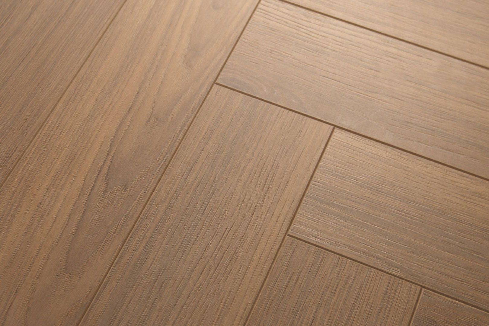 Ламинат Damy Floor Дуб Иберийский Heritage Ёлка 606х101х8 (1,591м2), замок (Uniclic), 4V фаска