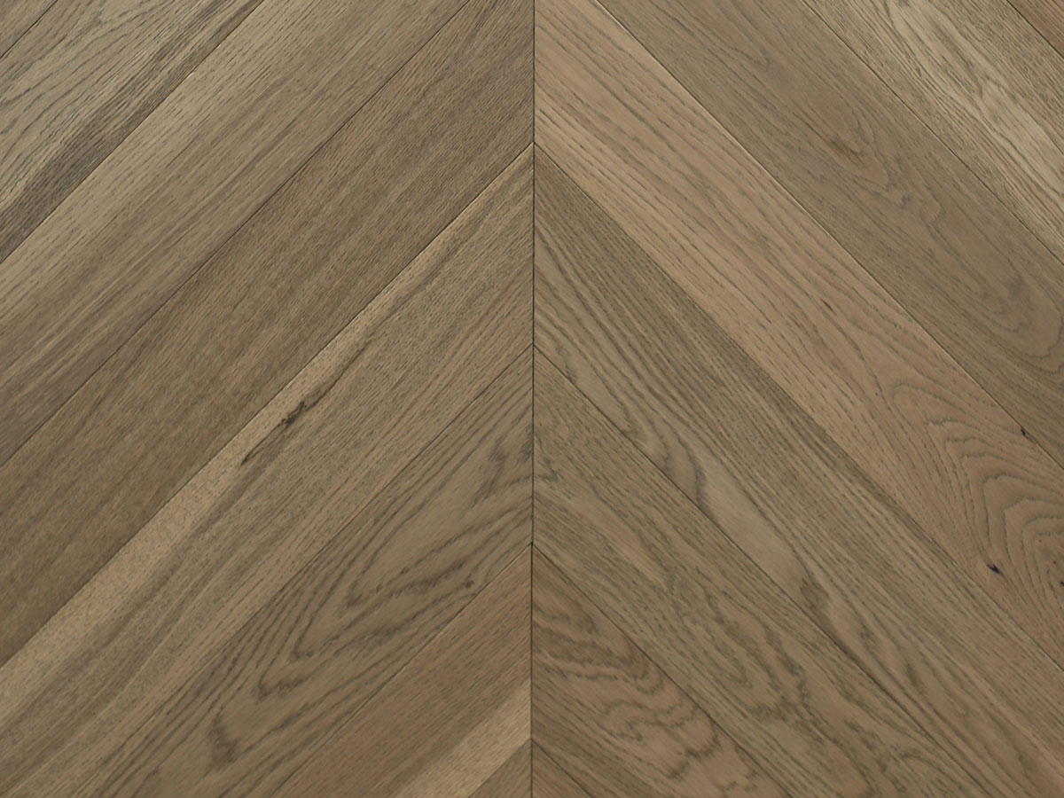 Инженерная доска клеевая Wood Bee ДУБ АУРЕО Chevron (французская елка) 510х92х12 (2,06м2) лак