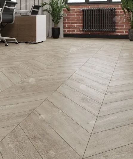 Плитка ПВХ замковая Alpine Floor Дуб Карите ECO 18-11 Chevron Alpine 600х127х5 (1,676м2), 4V фаска