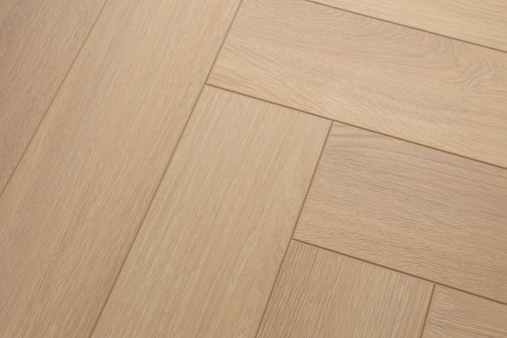 Ламинат Damy Floor Дуб Скальный Heritage Ёлка 606х101х8 (1,591м2), замок (Uniclic), 4V фаска
