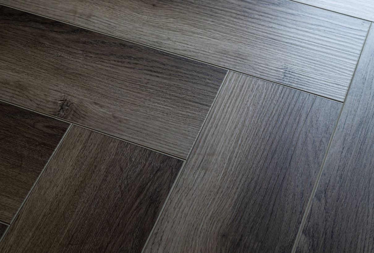 Плитка ПВХ клеевая Damy Floor Оксфорд London 590х118х2,5 (3,2м2), 4V фаска