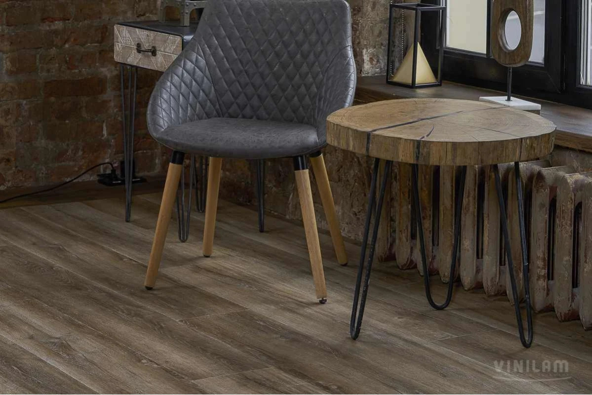 Плитка ПВХ клеевая VINILAM Дуб Биль Ceramo XXL Glue 1528х233х2,5 (4,27м2), 4V микро-фаска